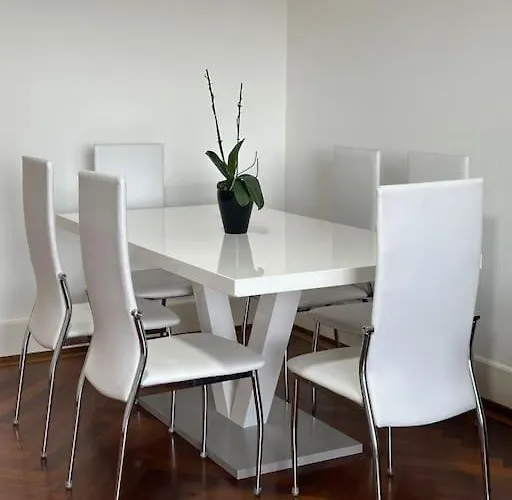 Διαμέρισμα Con Balcon En El Centro *