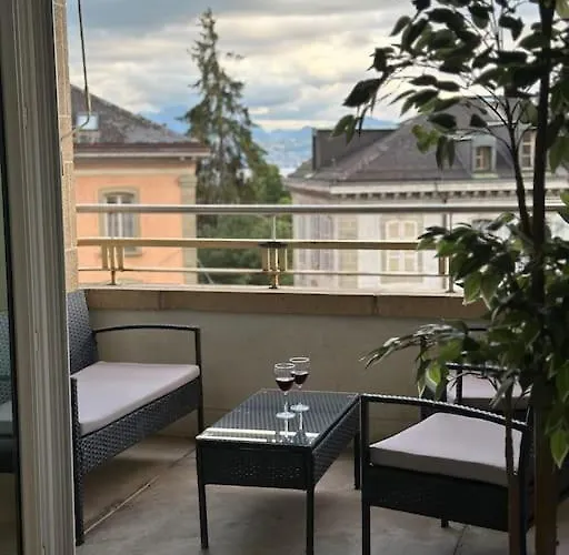 Con Balcon En El Centro * Lausanne